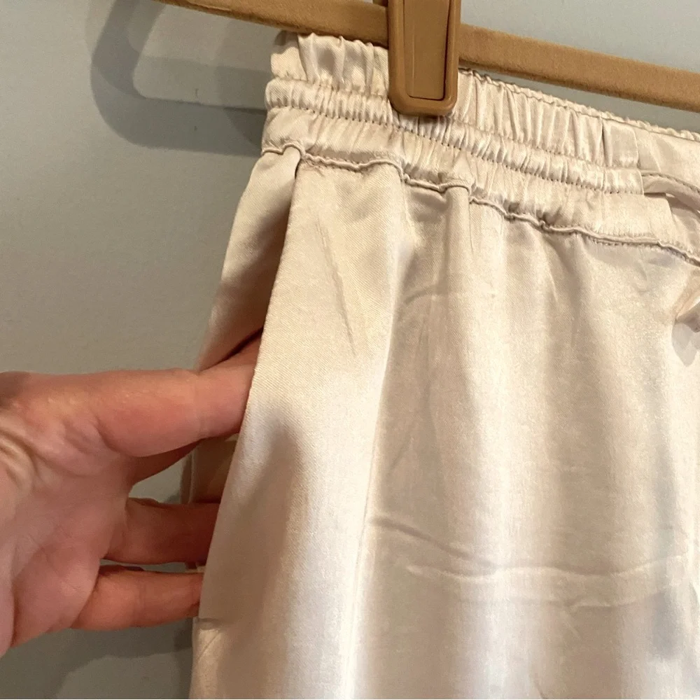 Skies are Blue cream sateen ankle length drawstring pants size XS